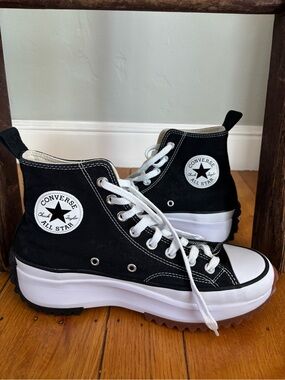 Converse Run Star Hike Platform Canvas Hi Tops - W 9 or M 7.5